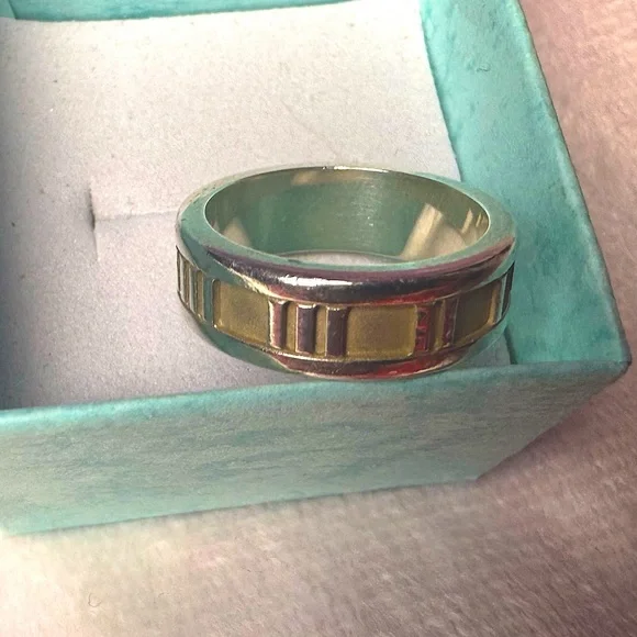 Tiffany & Co Atlas Relief Ring 95 Raised Roman Numerals Wide Band 925 Sz 6 & Bag - Picture 5 of 9